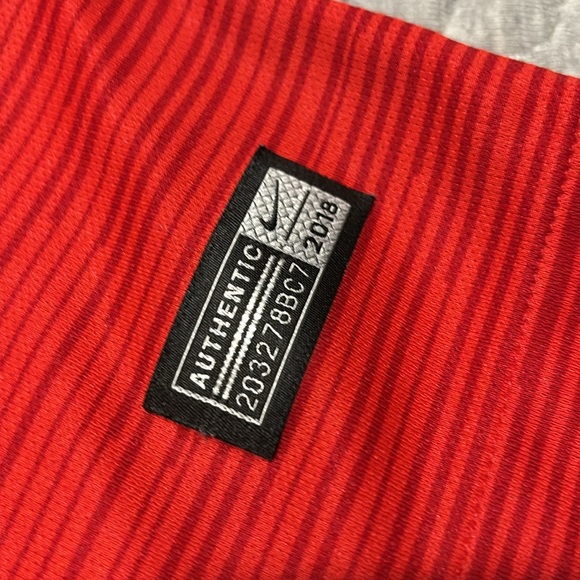 England Men’s National soccer Jersey - Picture 3 of 4